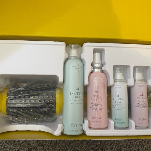 Drybar blowout - Picture 2 of 4